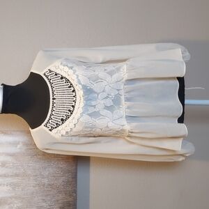 Flying Tomato Lace Peplum Top